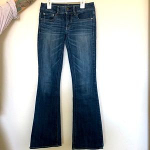 American Eagle artist stretch wide legged jeans